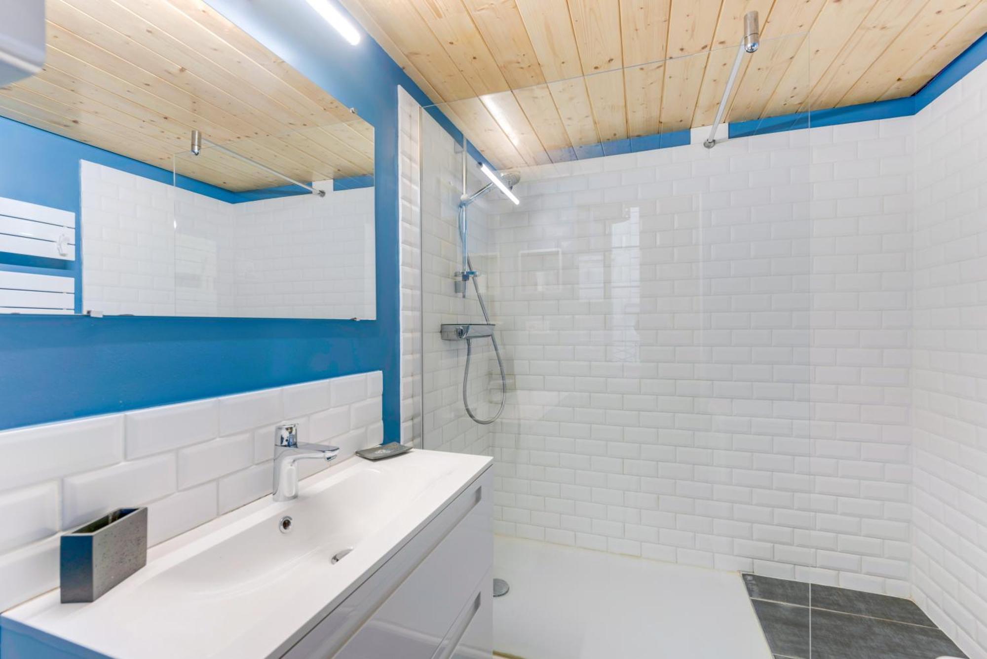 21royale Apartment