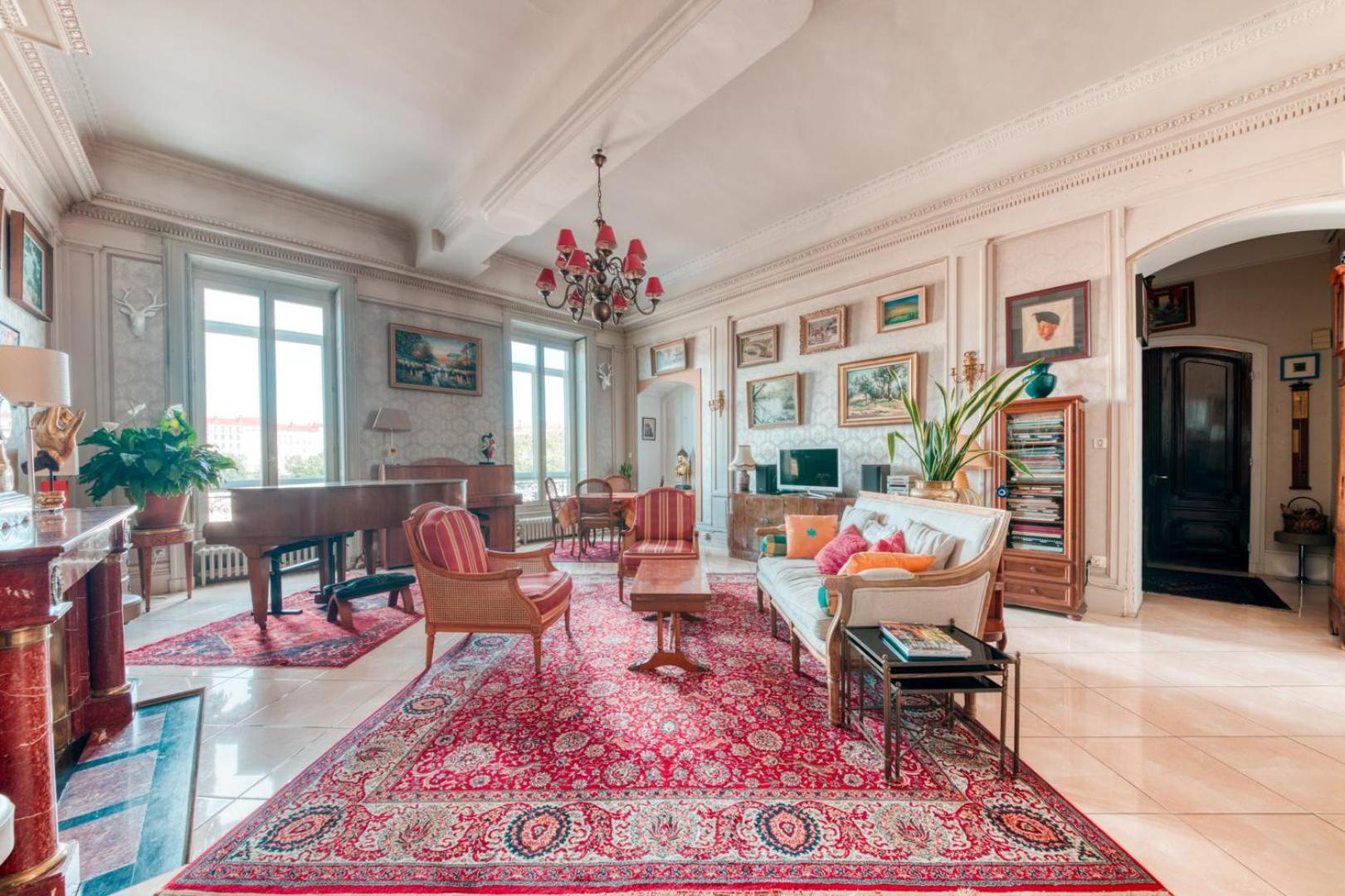 Guestready - Literary Retreat Amidst Antiques Apartment *