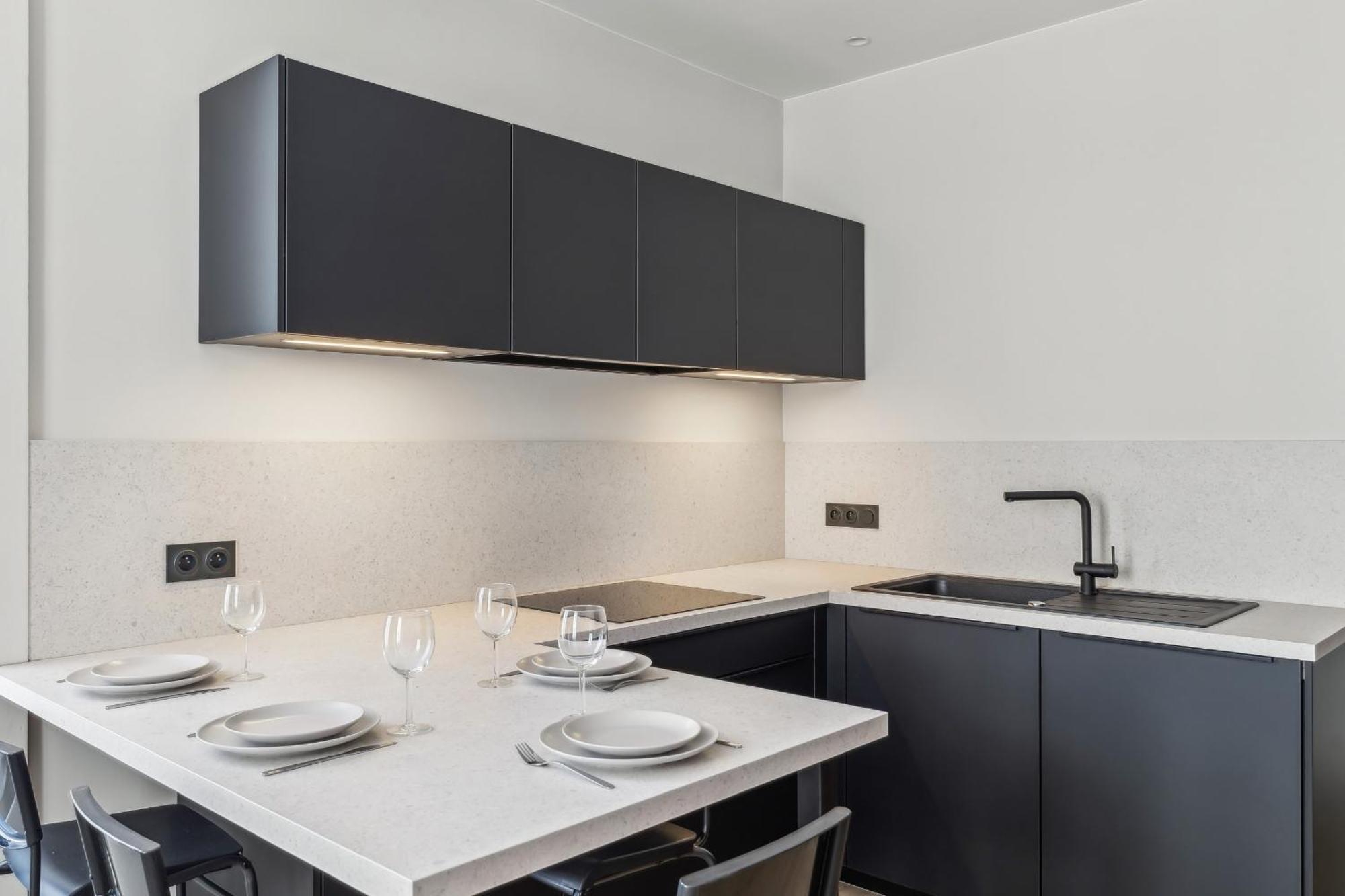 Appartement Escapade Lyonnaise - 6 Person In Sans Soucis Lyon