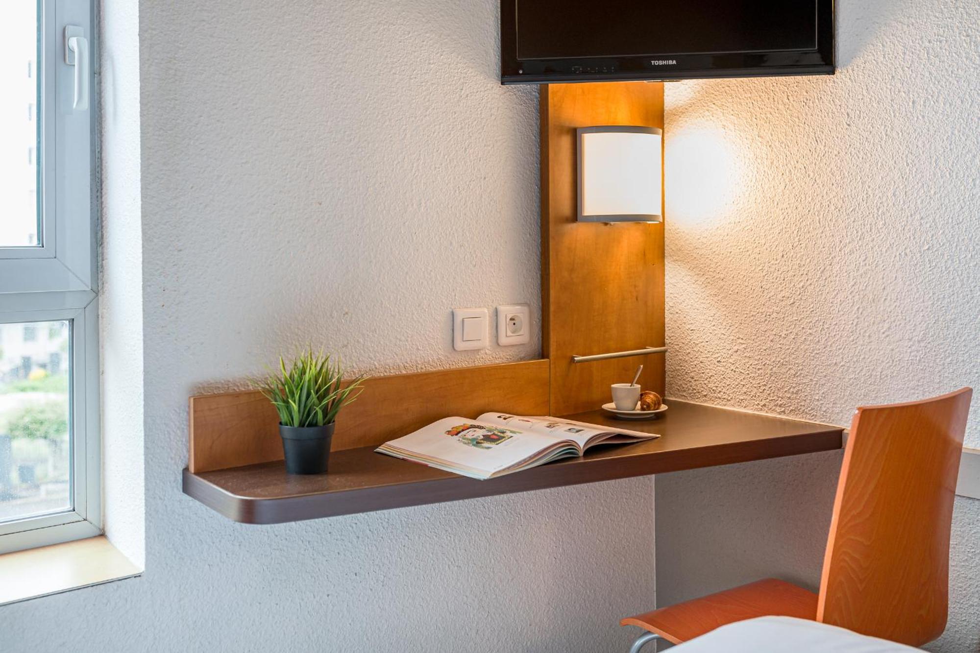 Hotel Premiere Classe Centre Gare Part Dieu 2*
