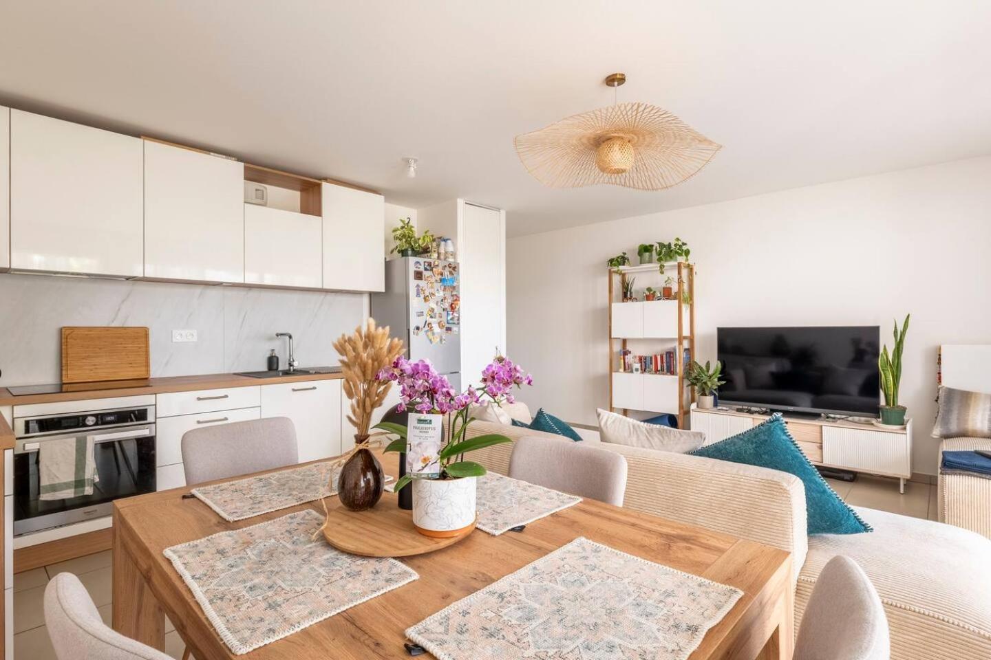 Appartement Cozy And Charming Centrally Located