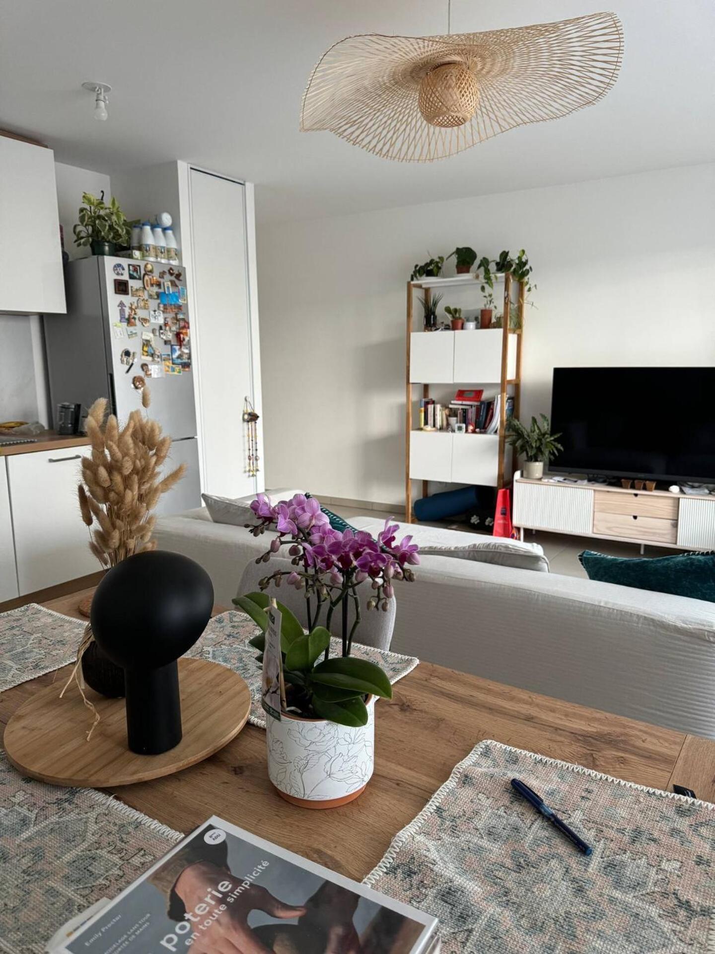 Cozy And Charming Centrally Located *