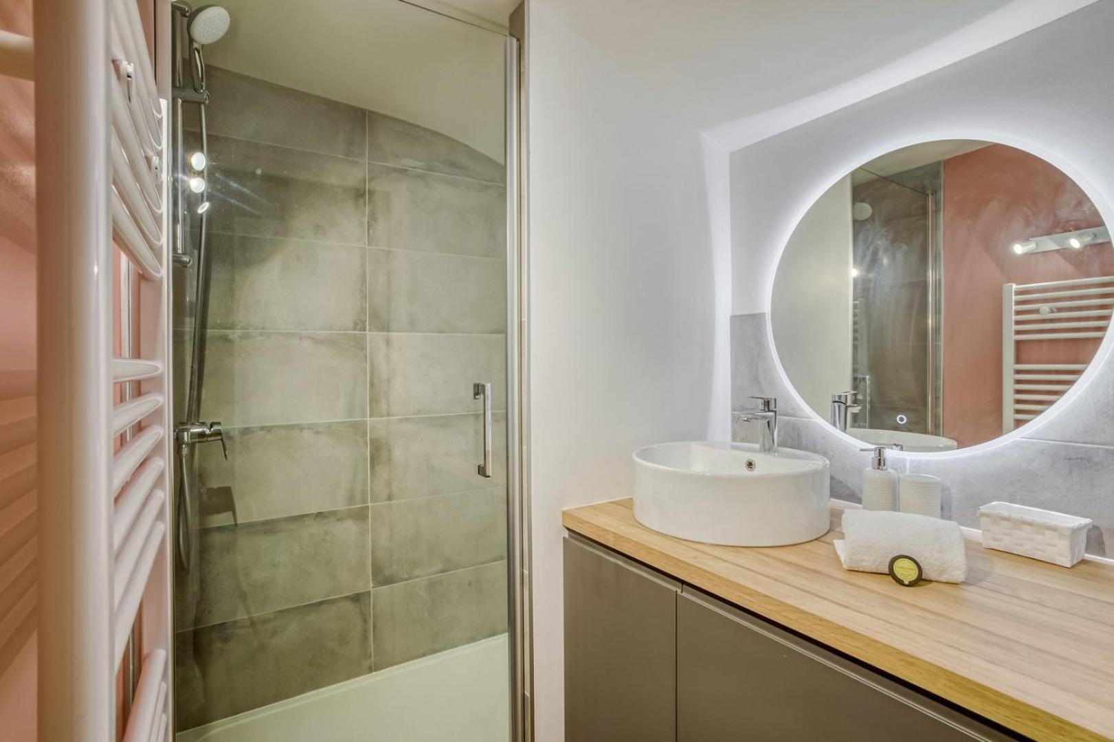 Guestready - Sublime 2br In The Heart Of Old Lyon