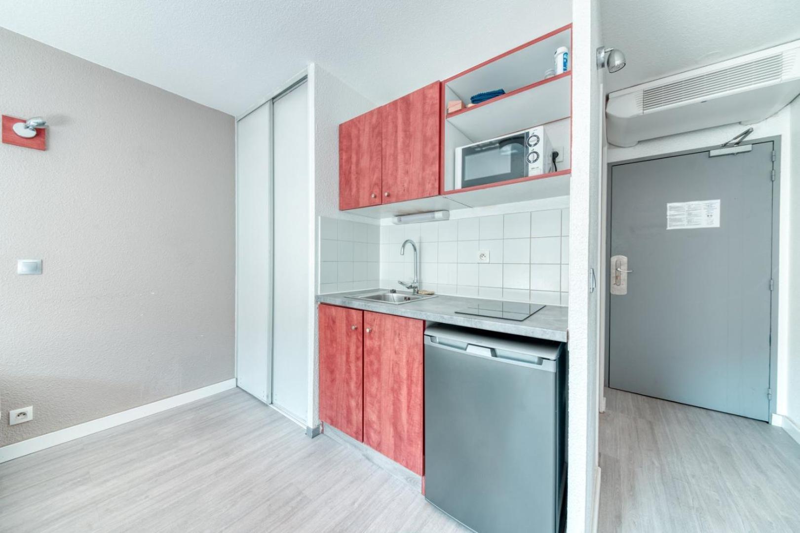 Appartement Studio Dans Hoteliere Part-dieu Lyon