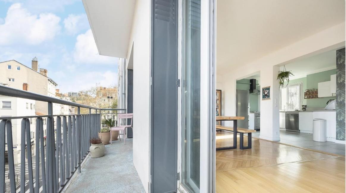 Atelier St Didier-spacieux Avec Grand Balcon-saone * Lyon