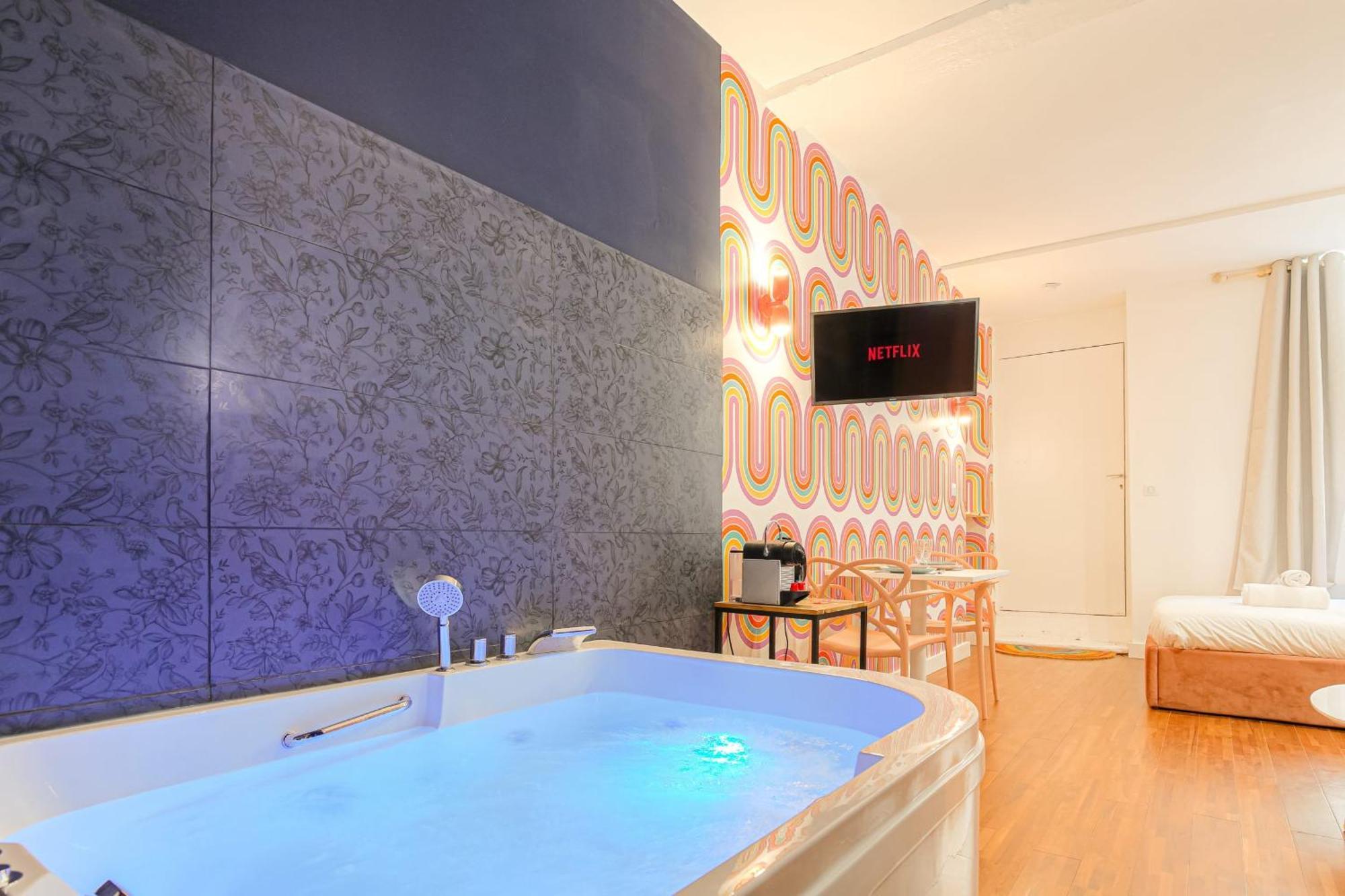 Appartement Design Et Pop Avec Balneo