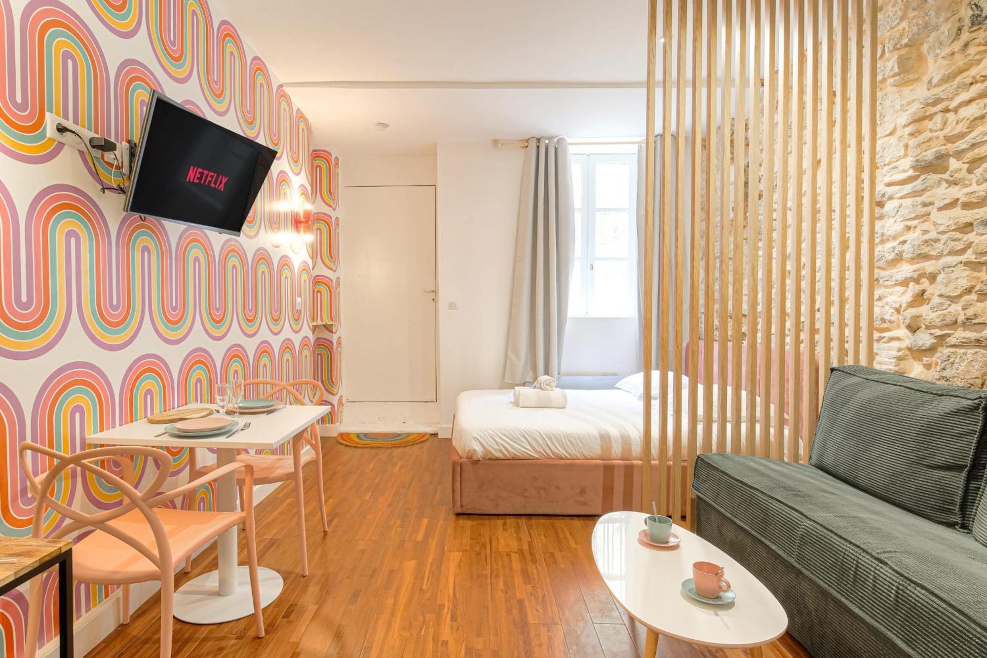 Design Et Pop Avec Balneo Appartement Lyon