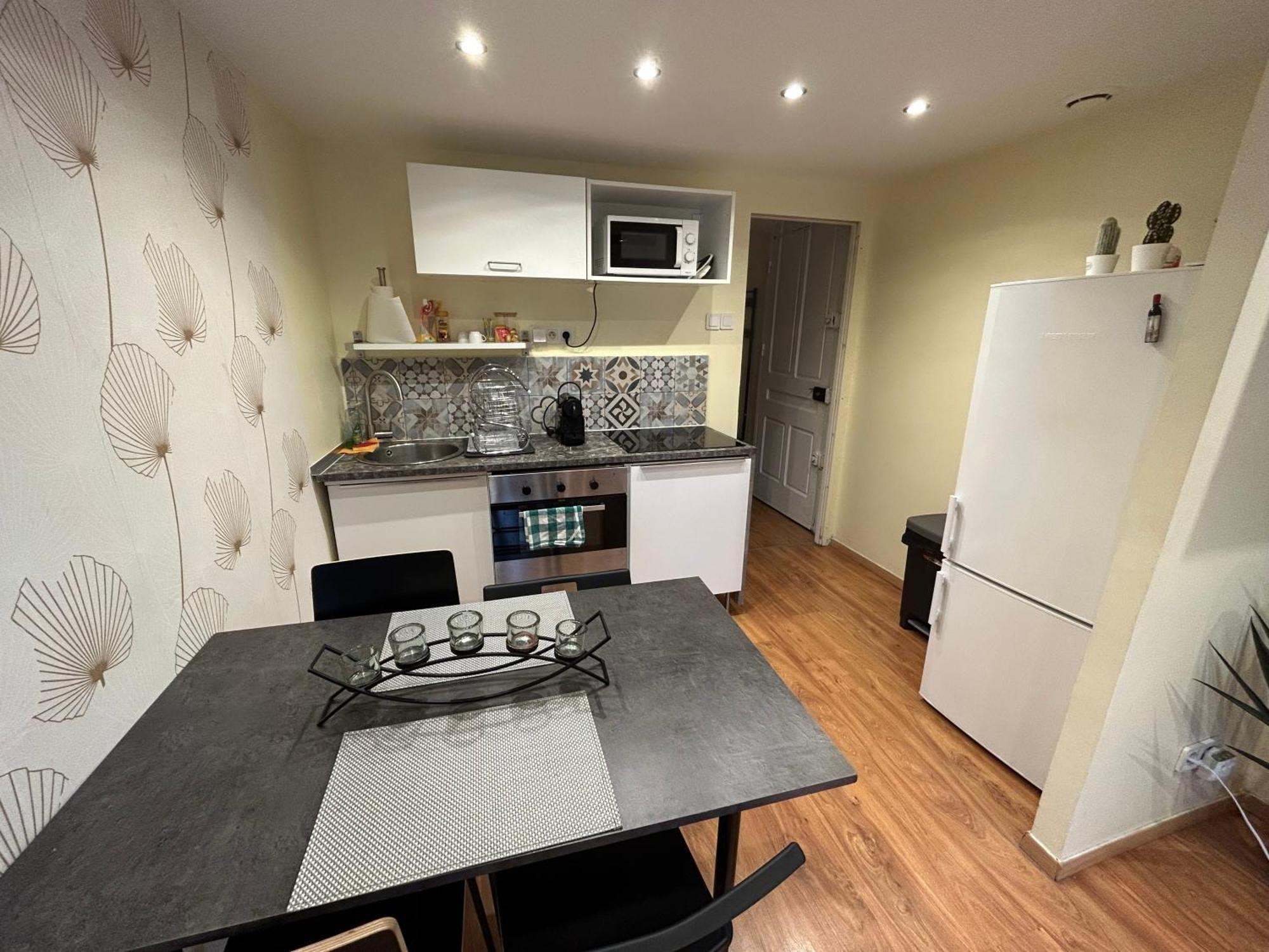 Apartment 2 - Central