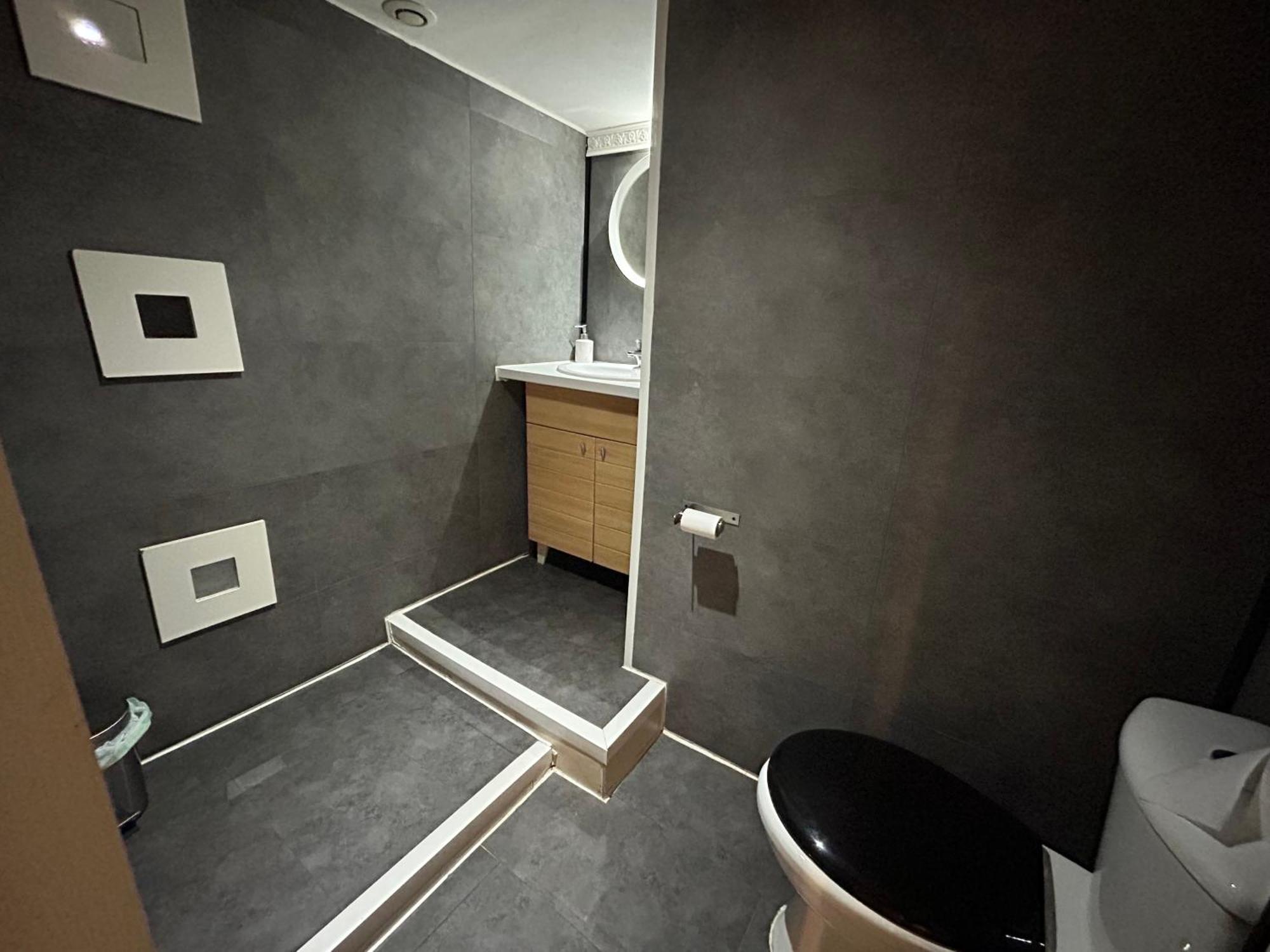 2 - Central Apartment