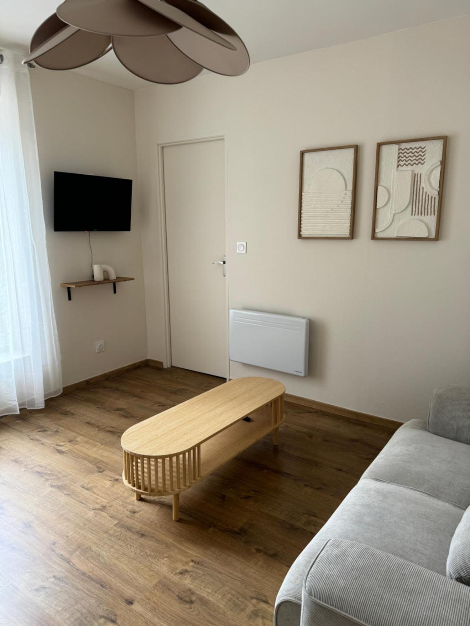 Apartment Avec Une Chambre