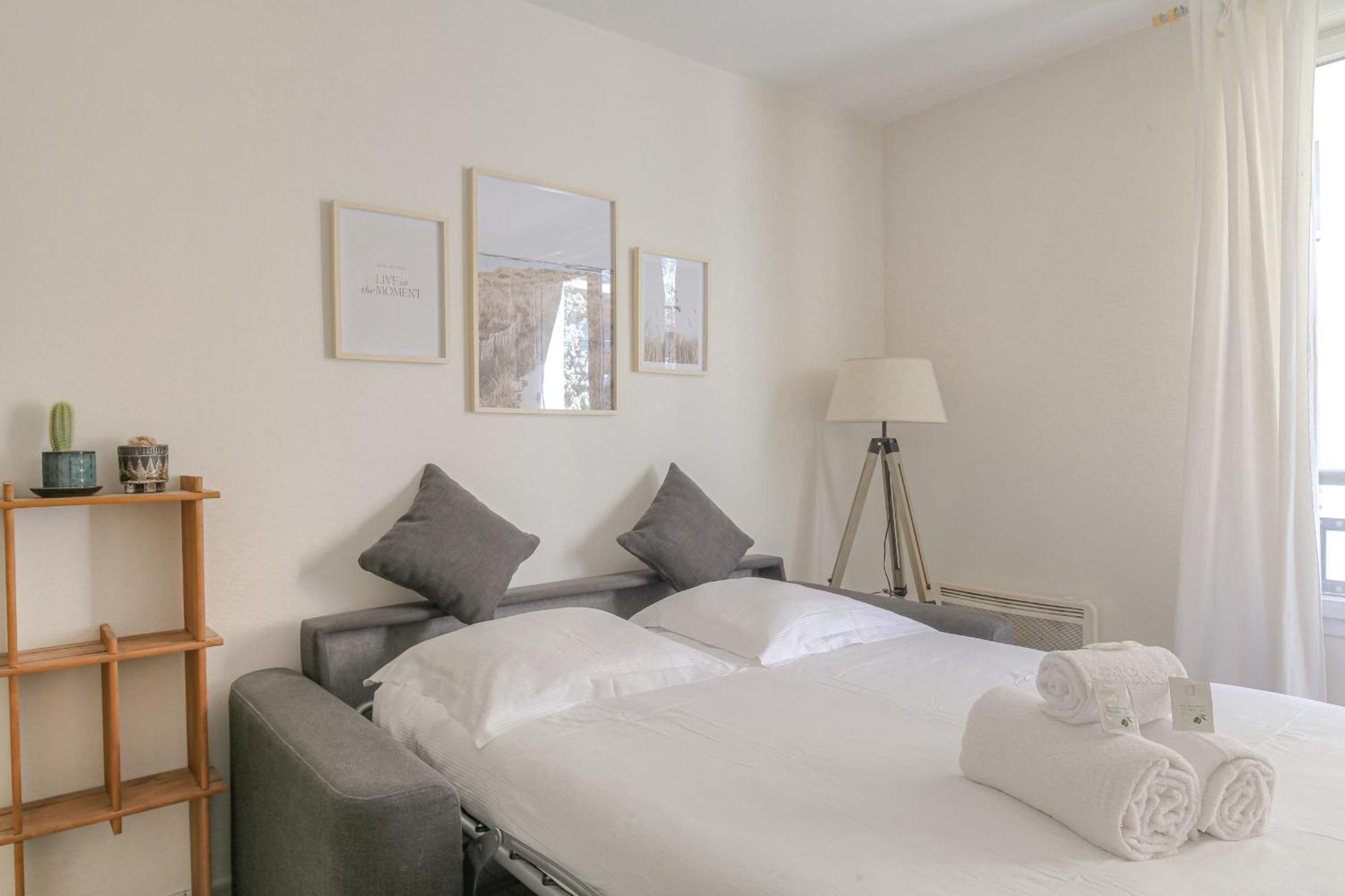 Le Calme Et Cosy Avec Parking Gratuit Apartment
