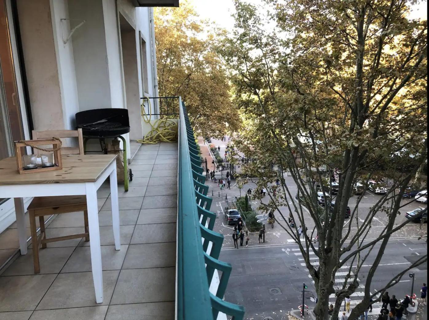 Avec Vue Sur Le Parc De La Tete D'or Apartment