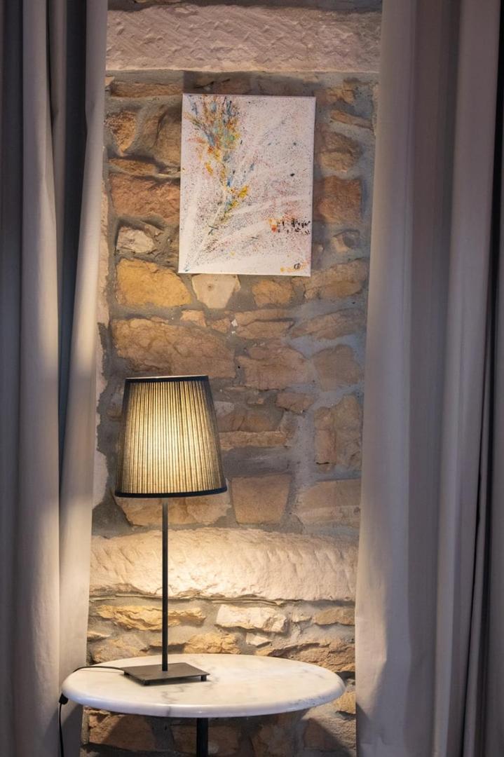 Le Petit Imbert - Chaleureux Et Cozy Appartement