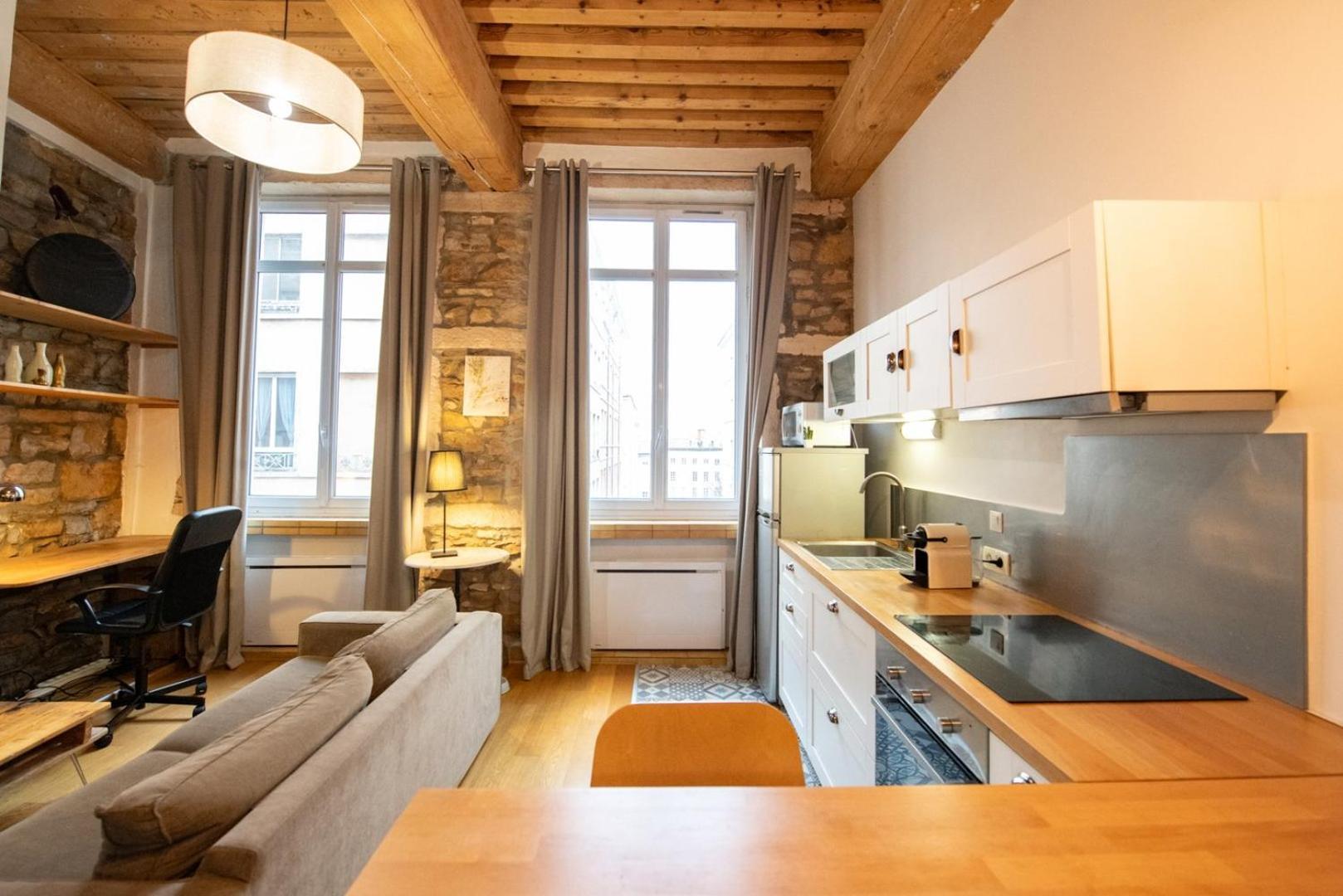 Le Petit Imbert - Chaleureux Et Cozy Appartement *
