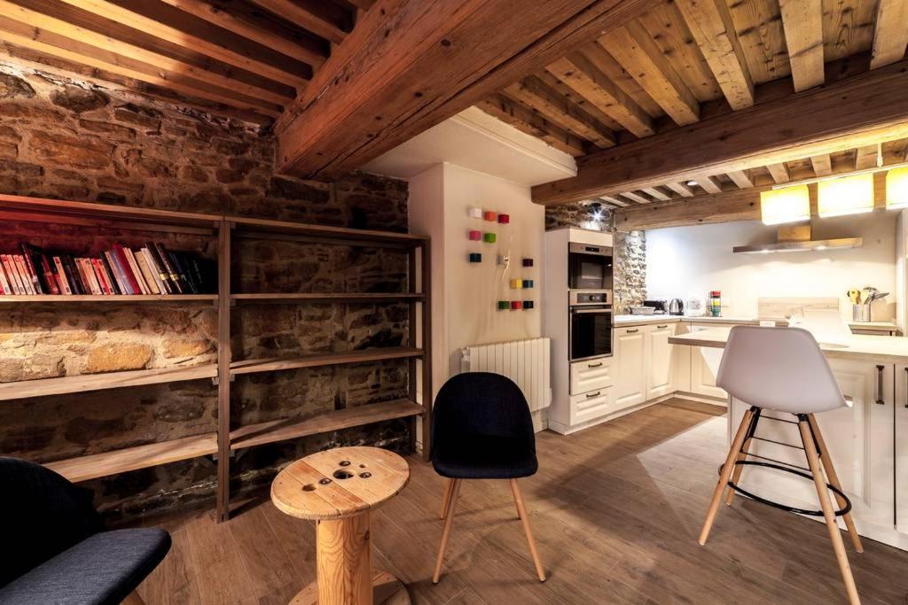 La Grotte De La Baleine Du Vieux Ail Apartment Lyon