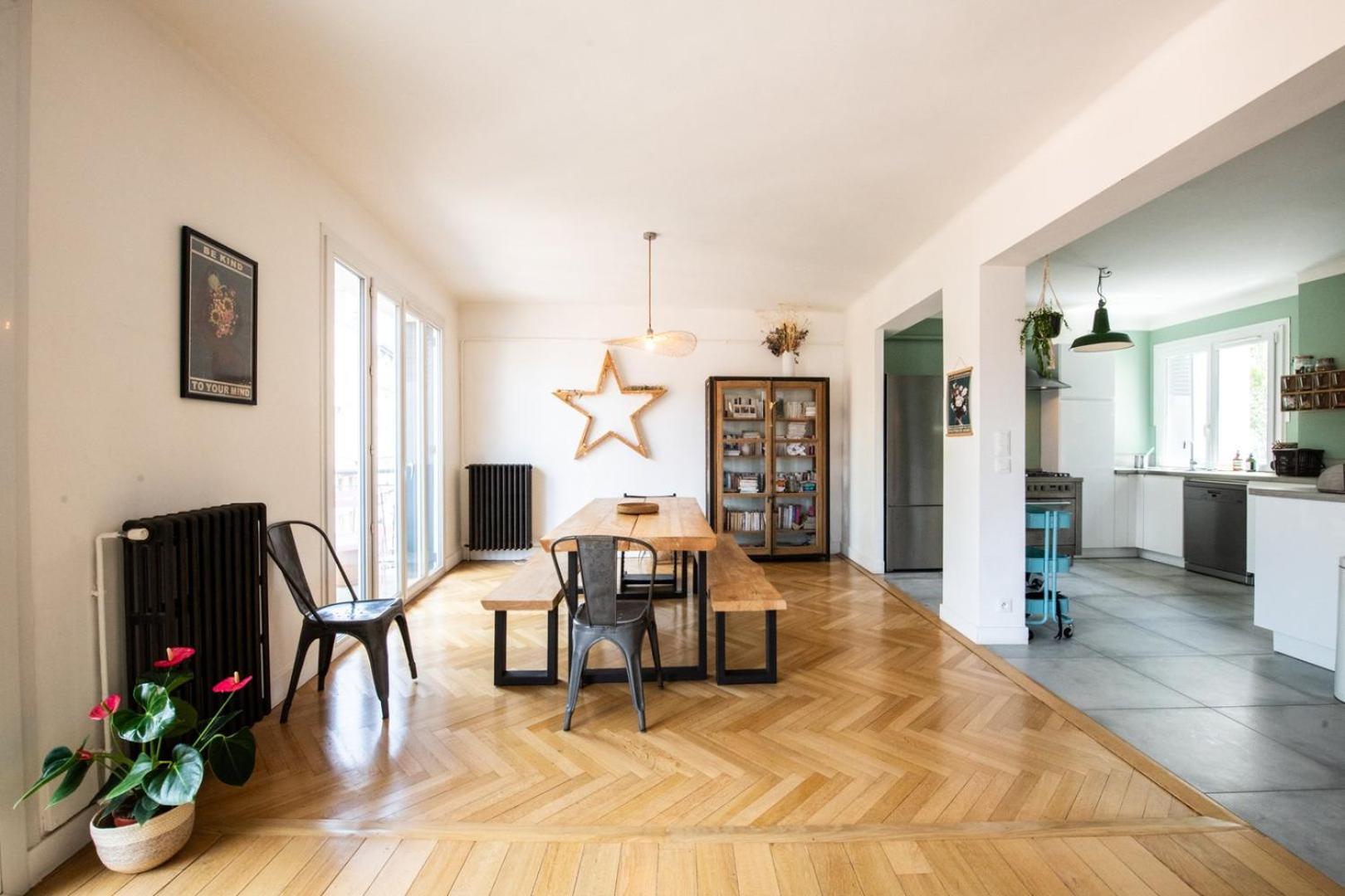 Atelier St Didier-spacieux Avec Grand Balcon-saone Lyon
