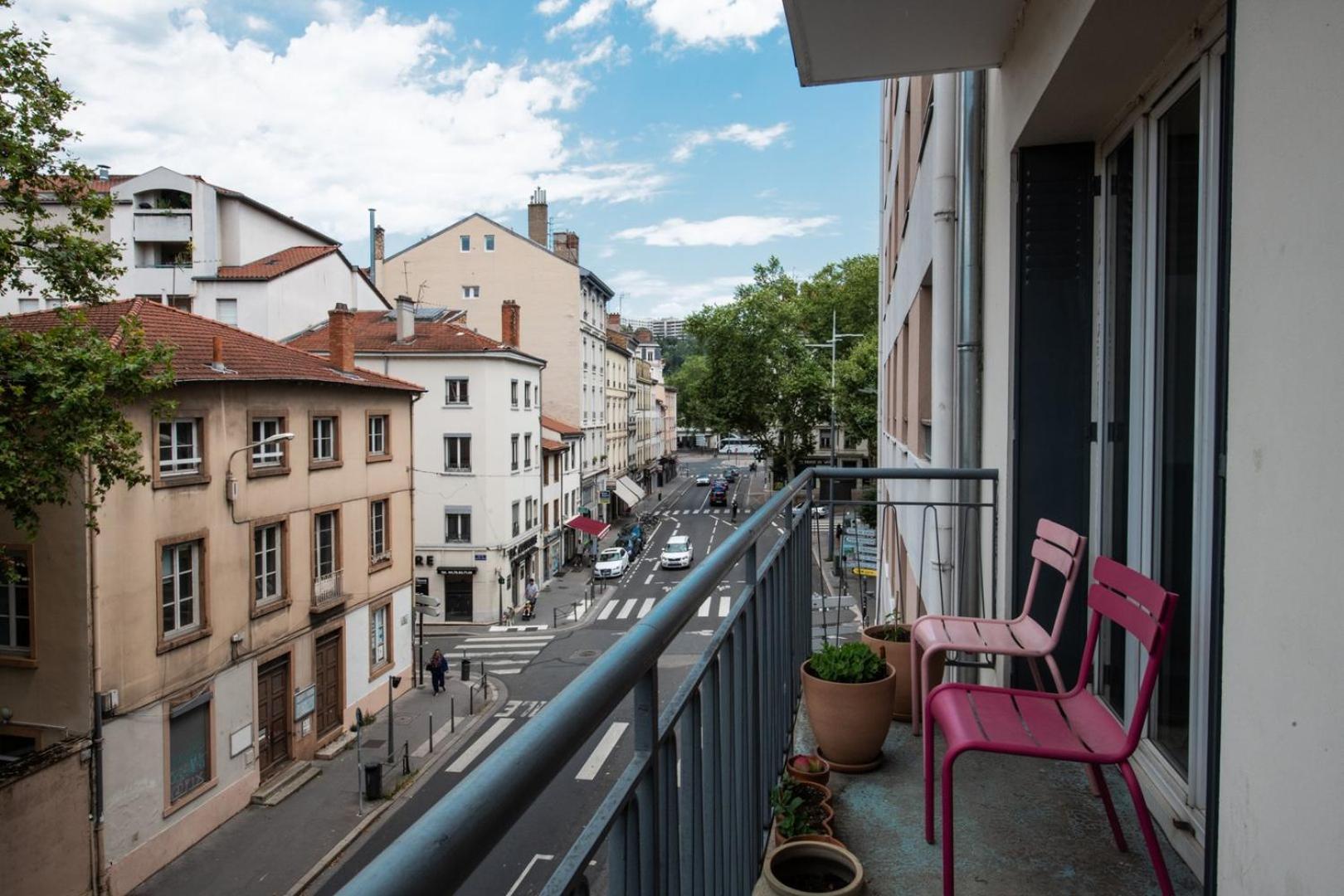 Appartement Atelier St Didier-spacieux Avec Grand Balcon-saone