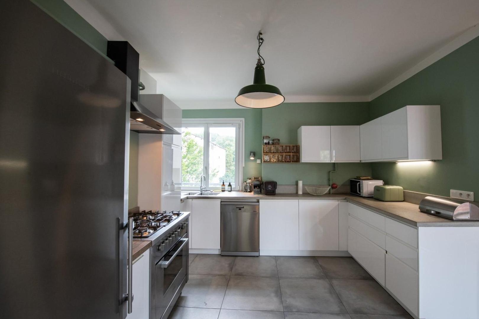 Atelier St Didier-spacieux Avec Grand Balcon-saone Appartement Lyon