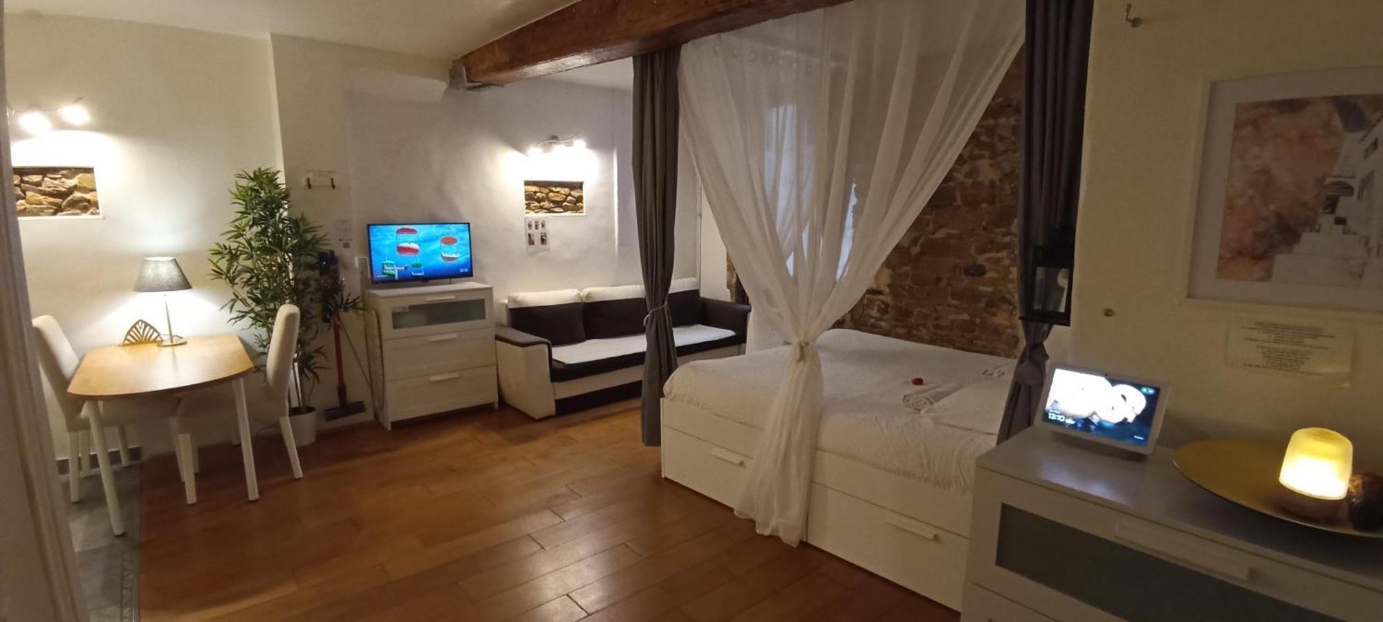 La Loge Du Vieux Bed & Breakfast 2*