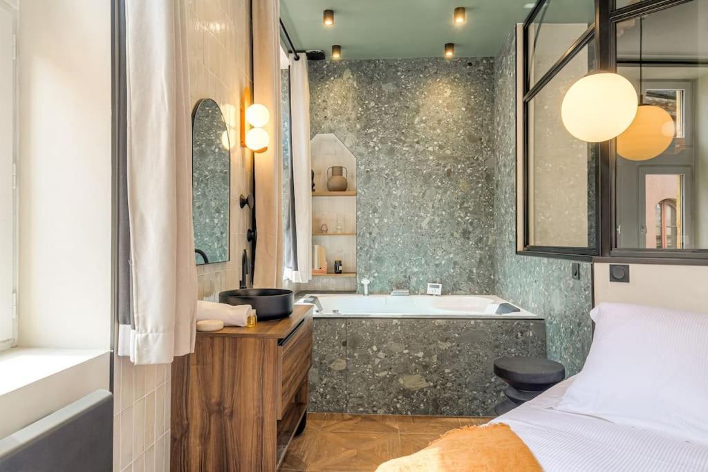 Labolla, Cocon Avec Spa, Coeur De Appartement *