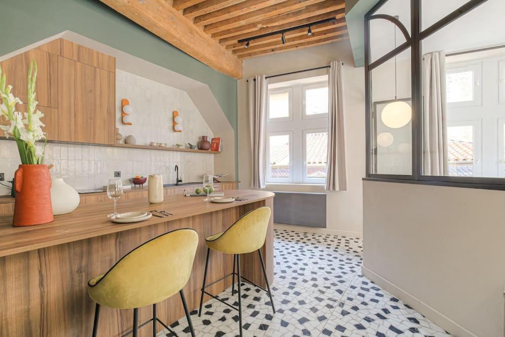 Labolla, Cocon Avec Spa, Coeur De * Lyon