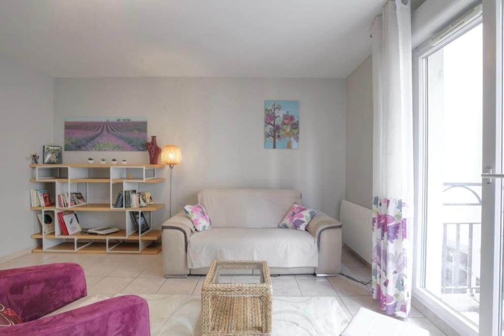 T2 Calme Avec Parking Entre Perrache Et Confluence Apartment *