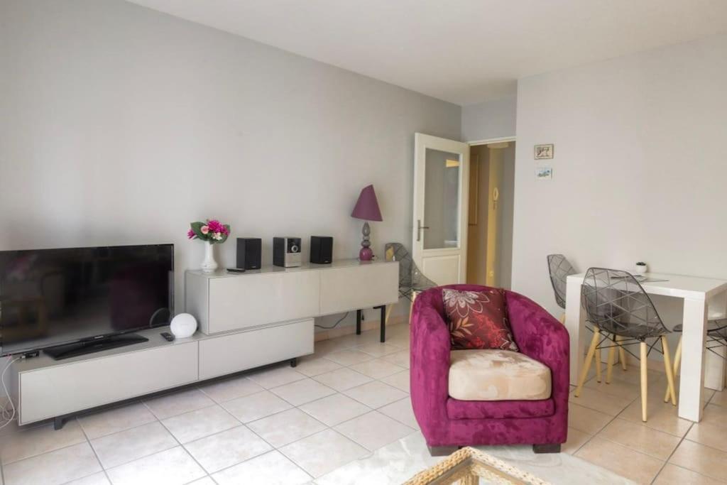 Apartment T2 Calme Avec Parking Entre Perrache Et Confluence Lyon