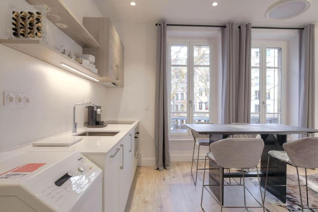 Superbe Studio, Tete D'or, * Lyon