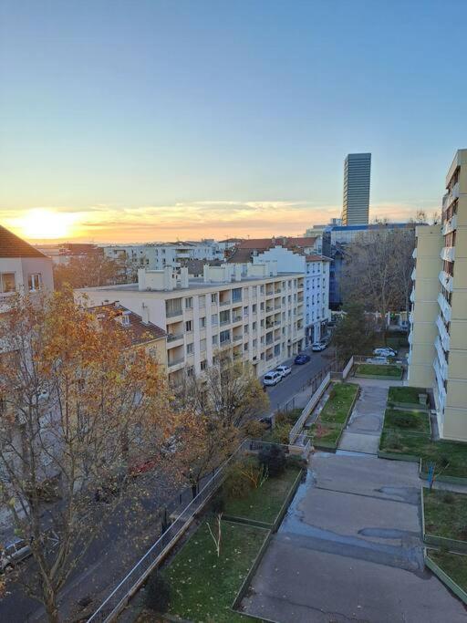 Apartment Renovated Flat With Loggia - Gare Part-dieu 5min *