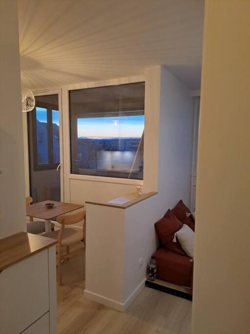 Renovated Flat With Loggia - Gare Part-dieu 5min Apartment