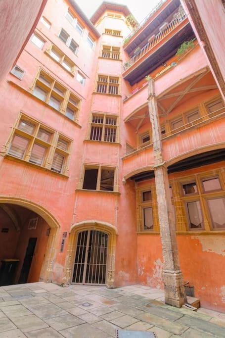 Apartamento Duplex Lumineux Et Authentique, Vieux-lyon Lyon