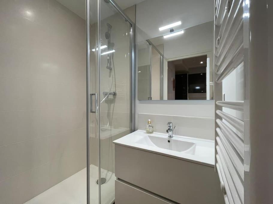 Le Dortoir Saint Georges, 8 Personnes, Vieux Appartement *
