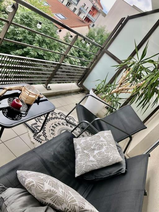 Un Balcon A Monplaisir- 4 Lits -garage - 47m2 Apartment Lyon
