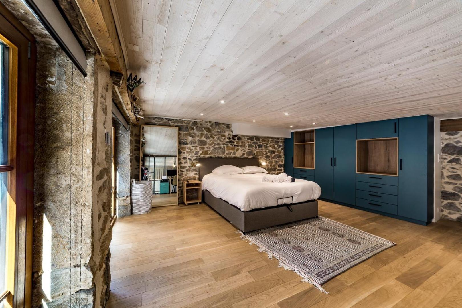 Le Duplex Des Pentes Ail Apartment