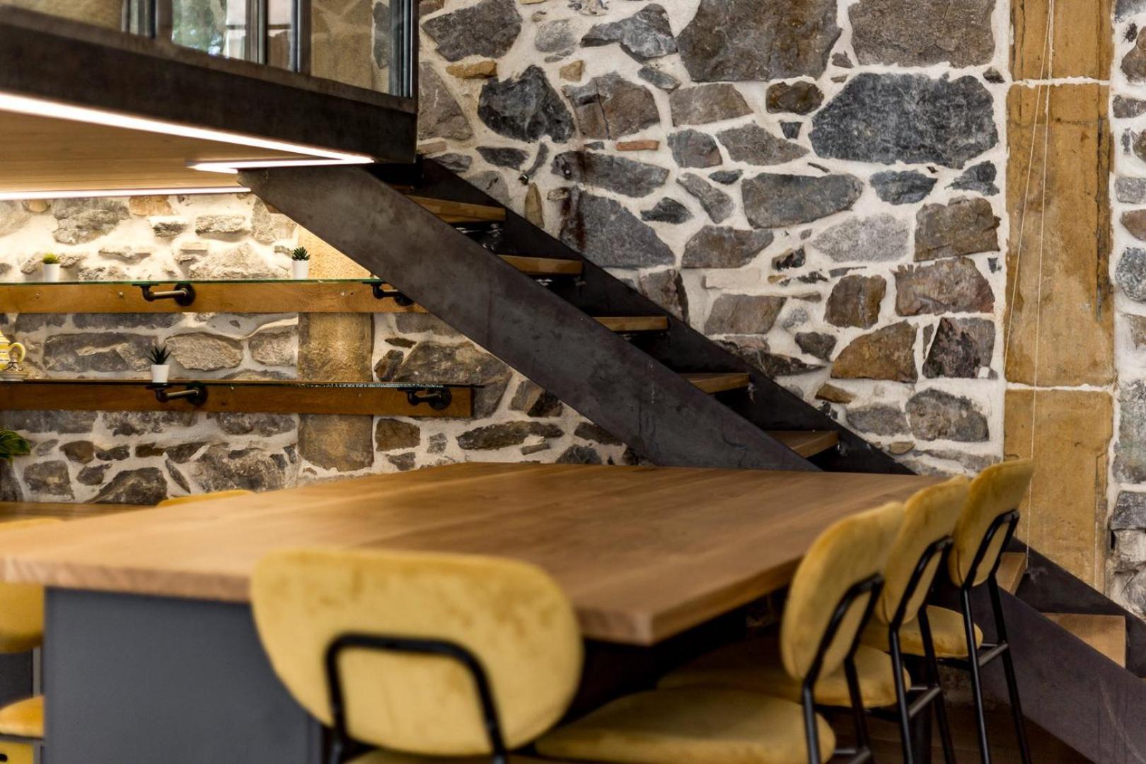 Le Duplex Des Pentes Ail Apartment