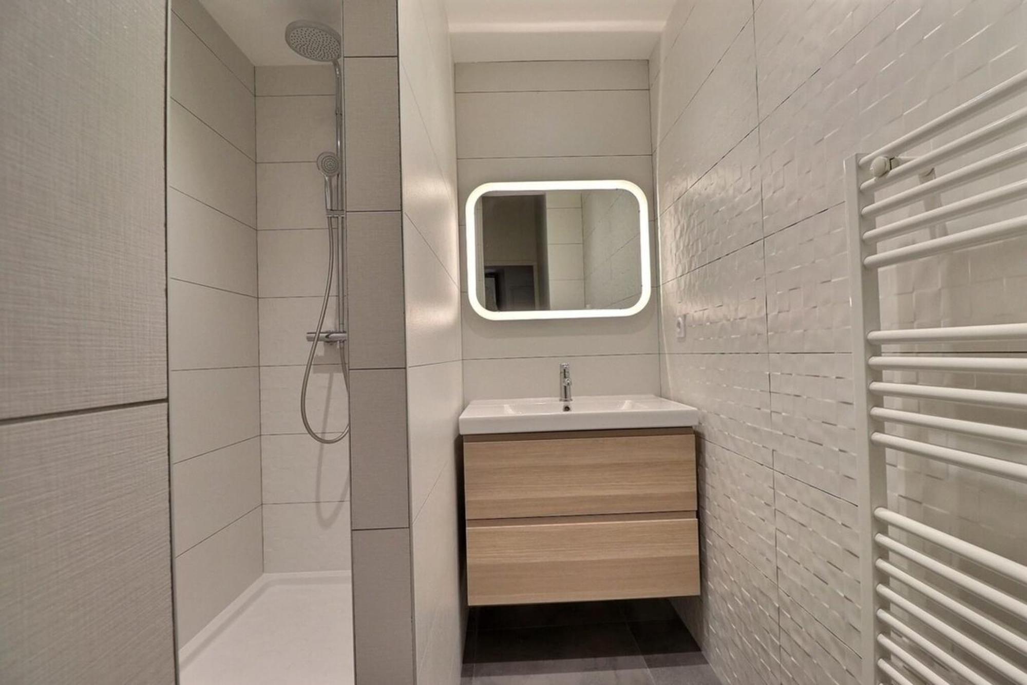 Apartment La Loge - Beautiful T2 Apartment - Lyon 5Th *