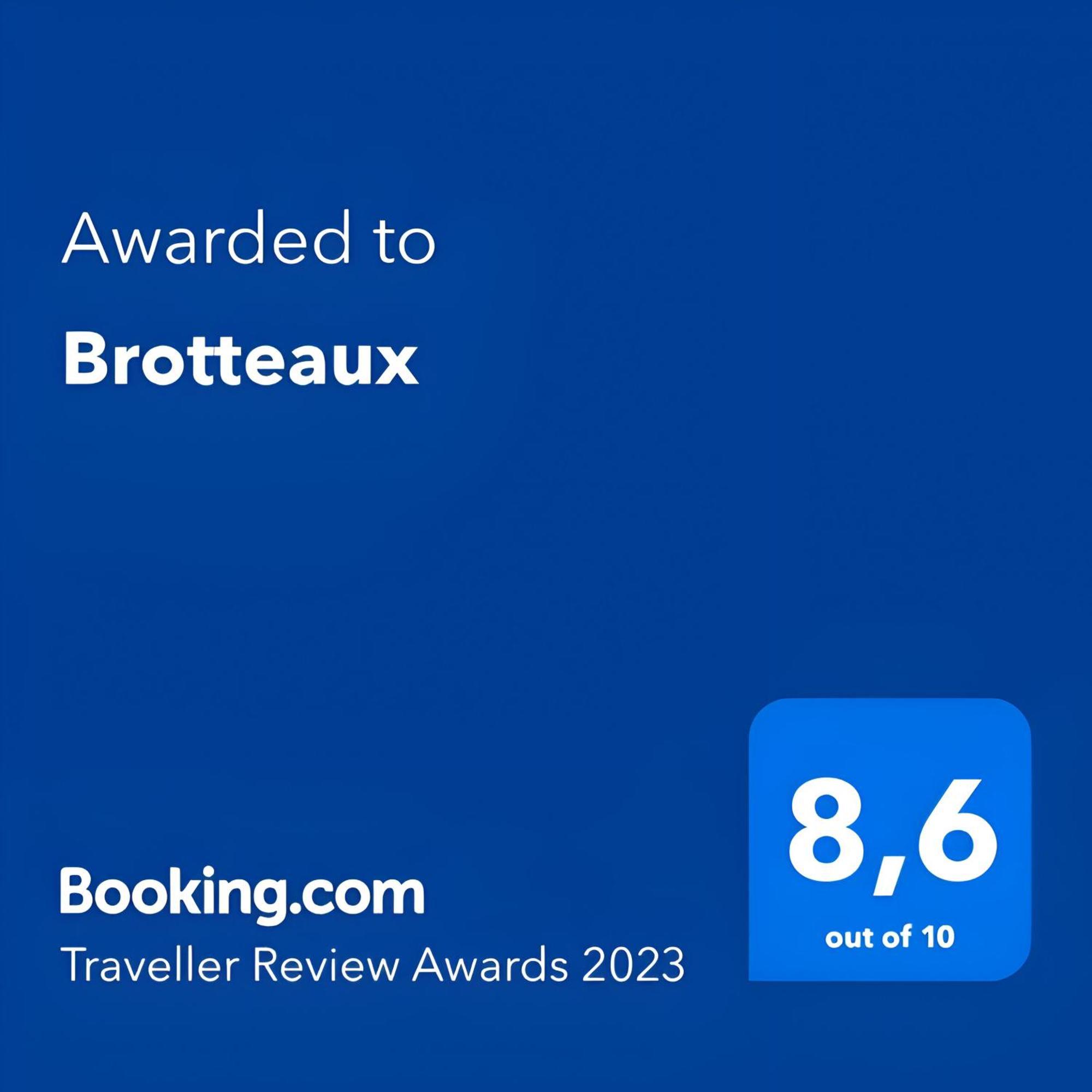 Brotteaux Apartment *