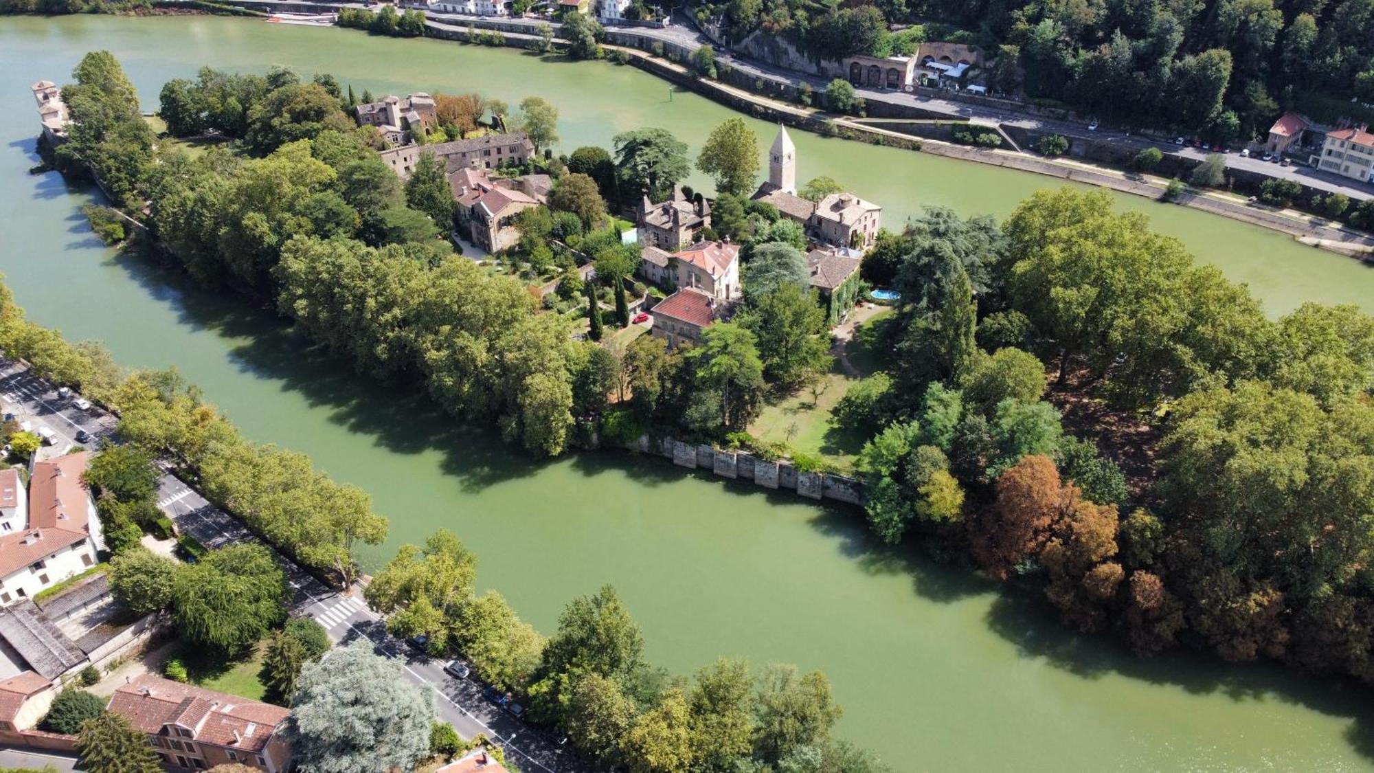 Cote Saone 2*