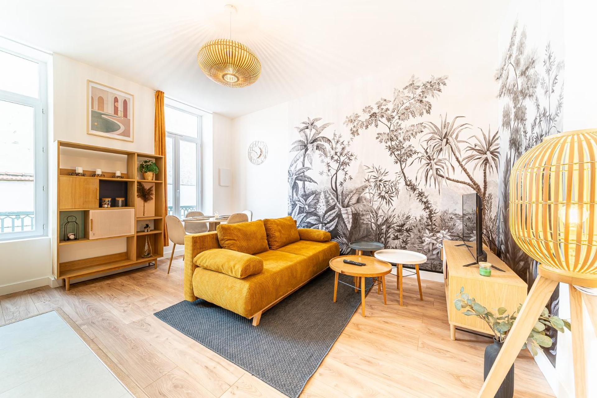 Le Marietton Cosy A Deux Pas Du Metro Valmy Appartement Lyon