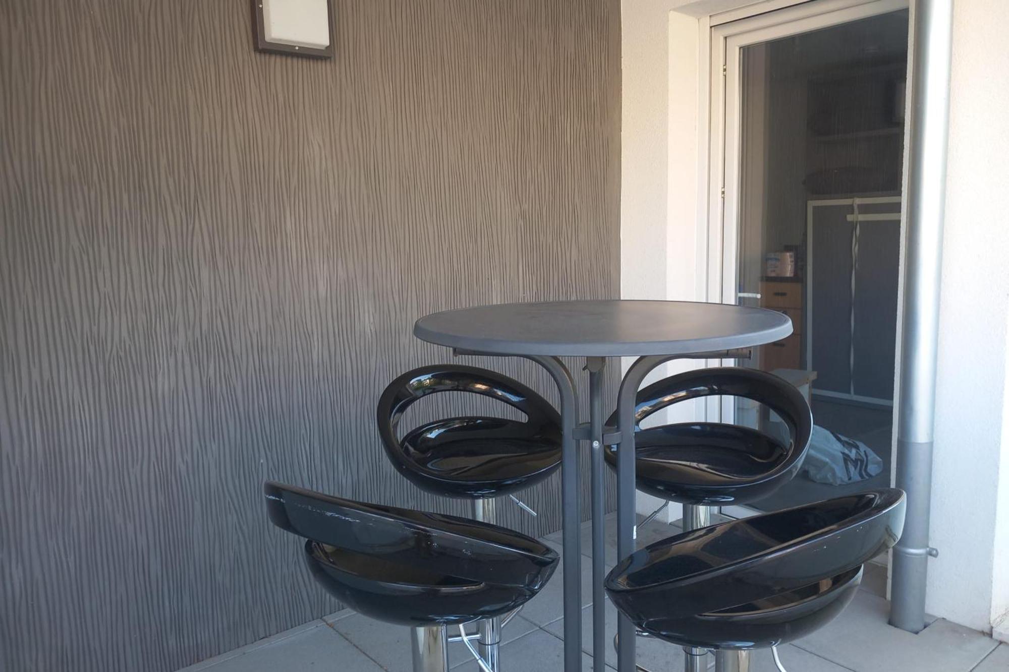 69a - Cosy Ideally Located Gerland Apartment *