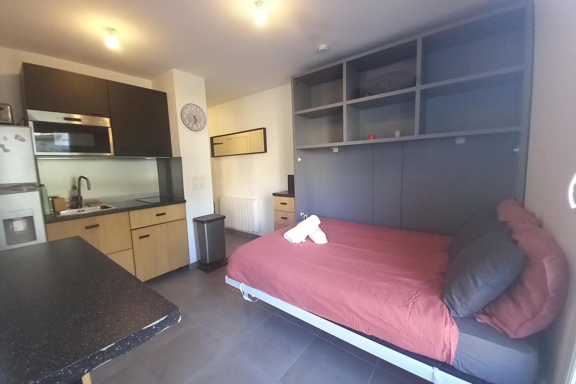 Apartment 69a - Cosy Ideally Located Gerland