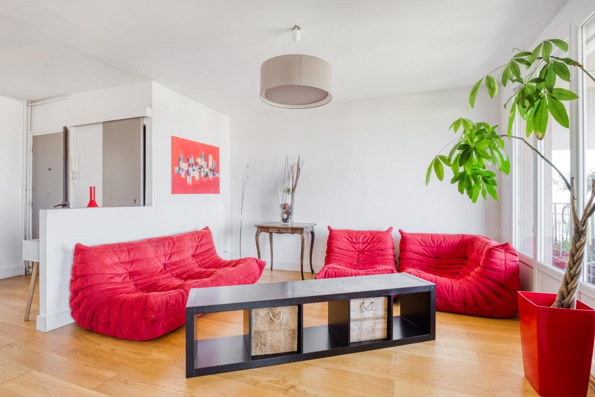 Appartement Superbe 3ch Terrasse Vue Sur Et Garage *