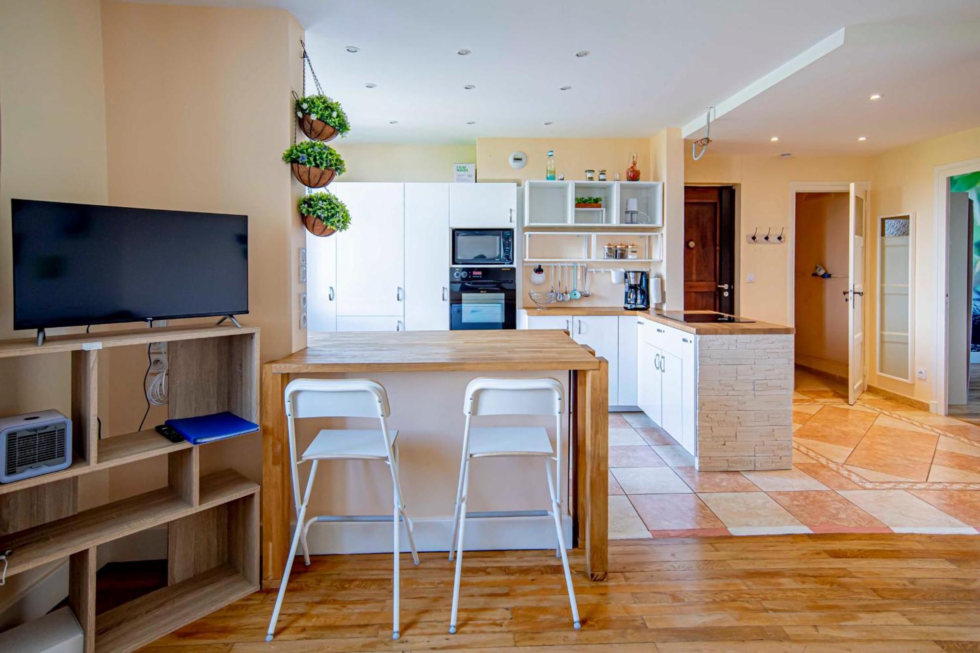 Appartement 59m Well Equipped In The Heart Of