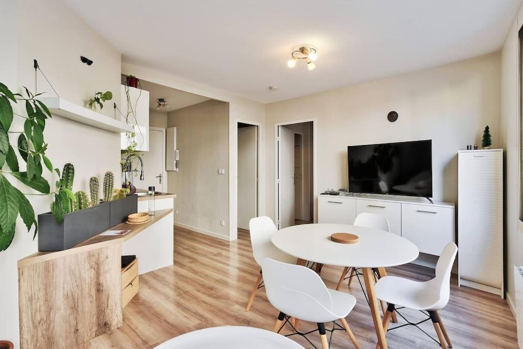 Appartement Le Vegetal - Avec Acces Jardin - Au Coeur De La Croix-rousse *