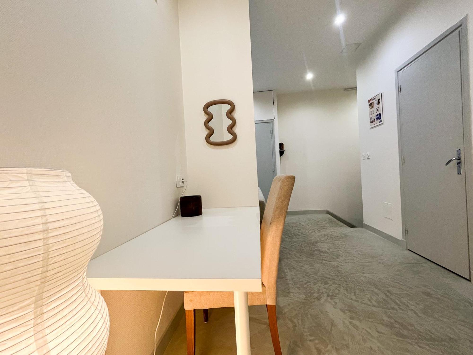 Onnyx Apartment *