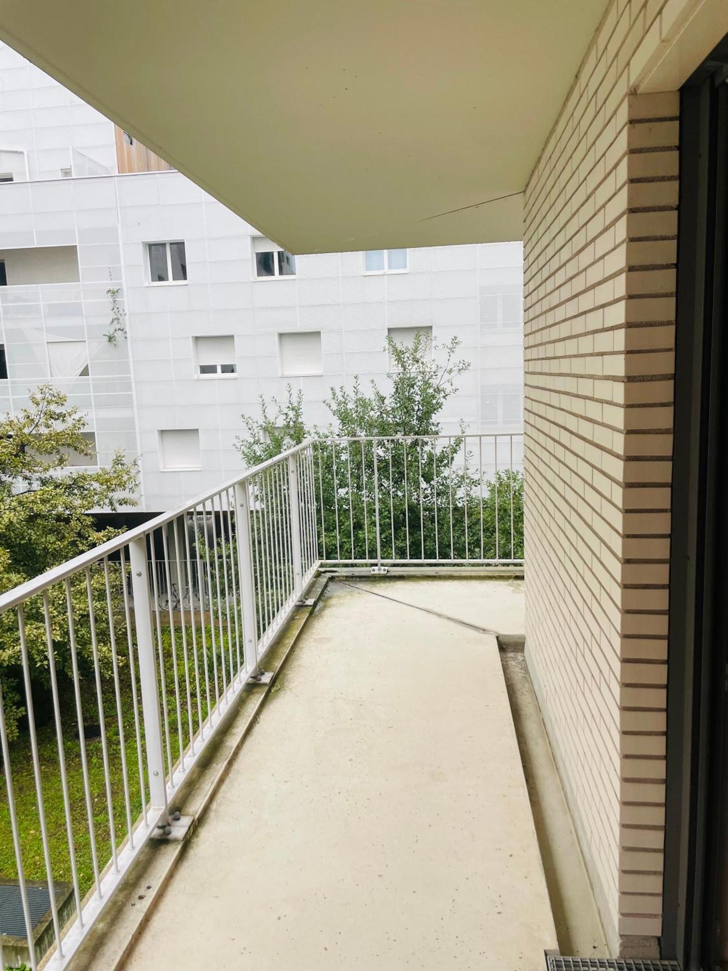Harmonie Confluence Et Piscine Chauffante Lyon