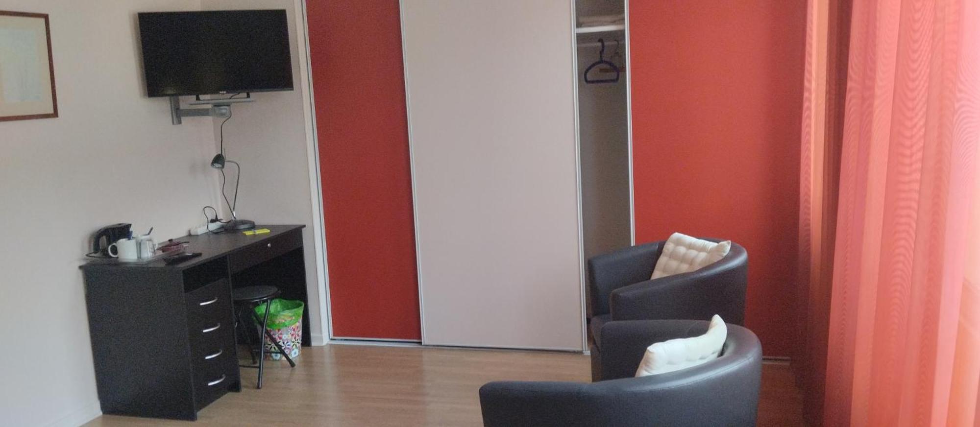 20 M2 S De B Wc Prives Terrasse Garage