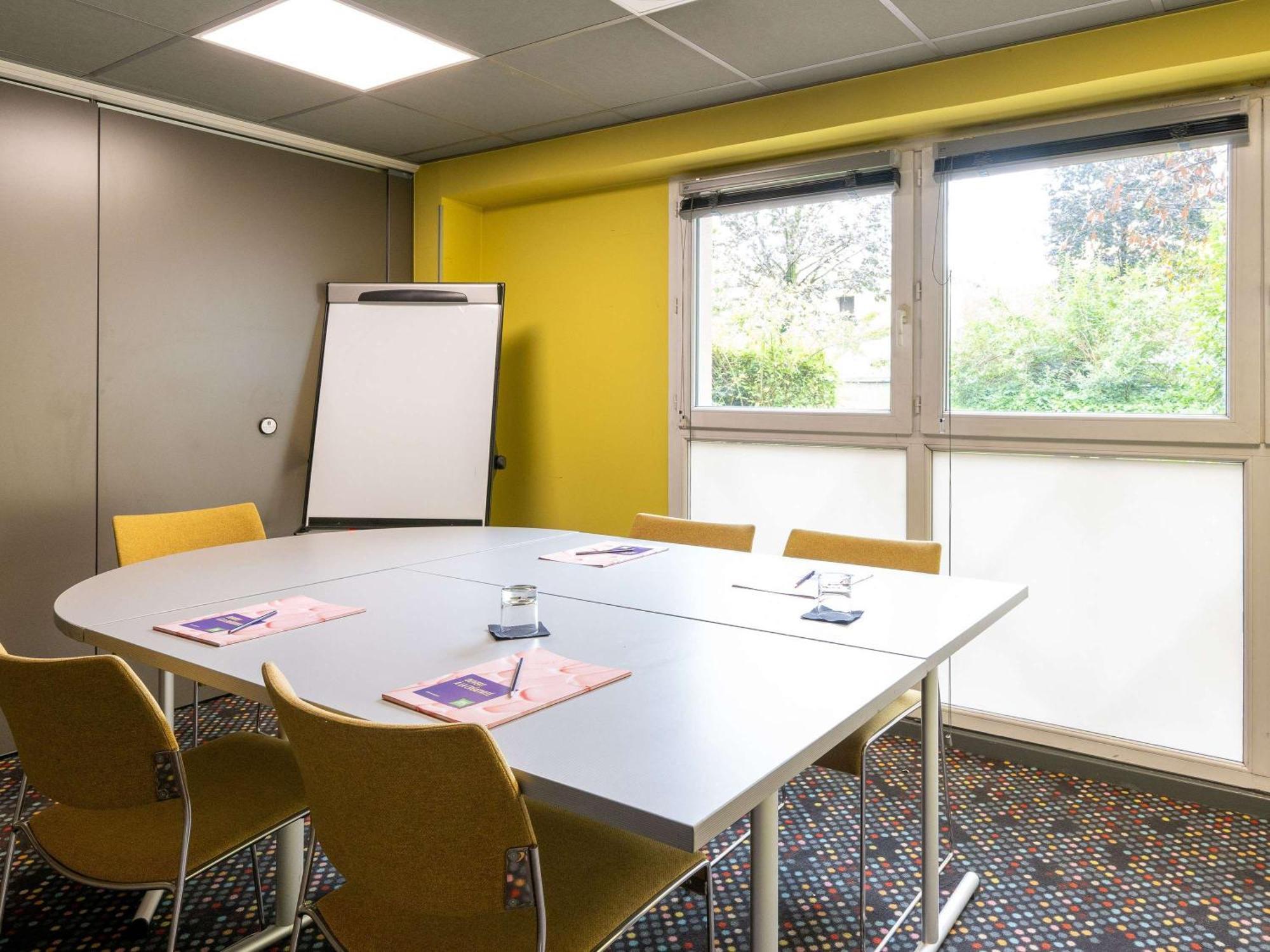 Ibis Budget Centre Confluence 2*