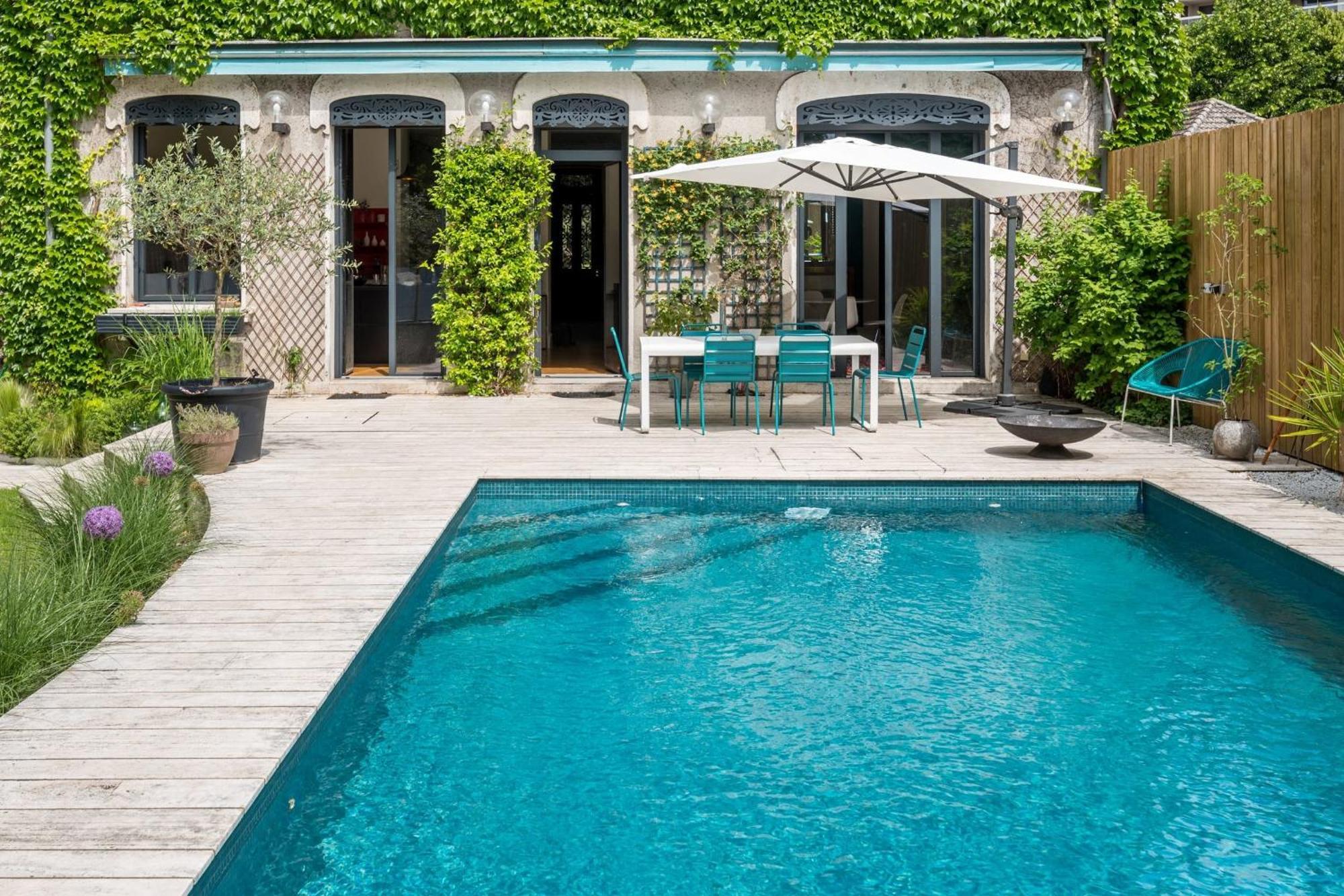 Particulier Vintage And And Design House With Pool *