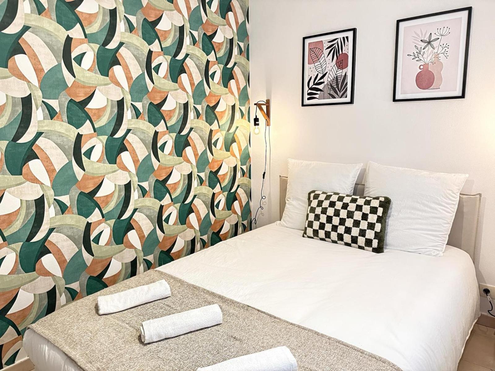 Zelie Apartment *